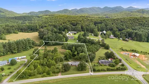 1694 Mud Cut Rd, Marion, NC 28752