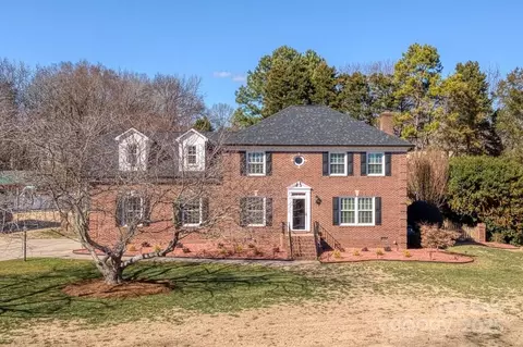 5438 Somerset Ln, Harrisburg, NC 28075