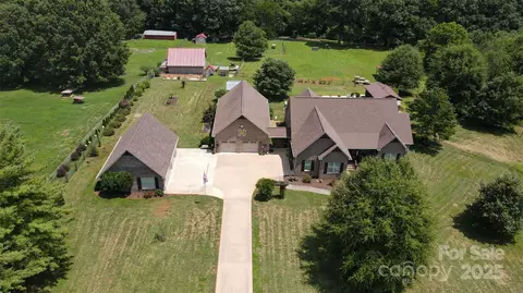 1519 Triplett Rd, Cleveland, NC 27013