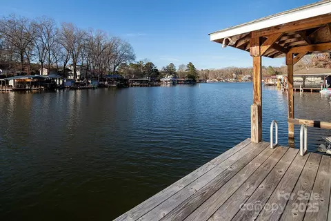 680 Lake Head Rd, Norwood, NC 28128