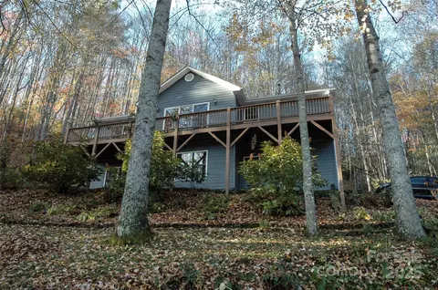 355 Fox Run Rd, Waynesville, NC 28785