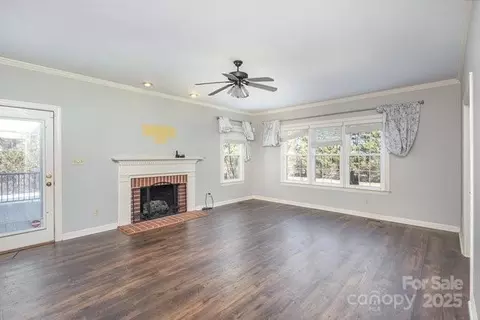 Living - 2102 Sipe Rd, Conover, NC 28613 photo 1 of 4