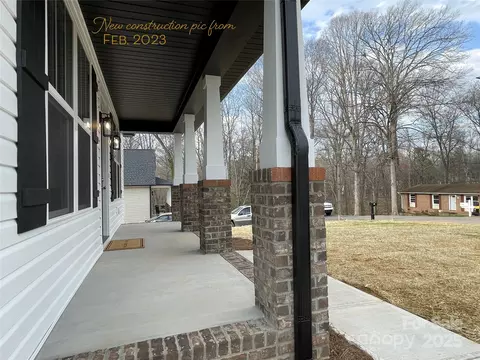 401 Fourth St, Stanley, NC 28164 photo 5
