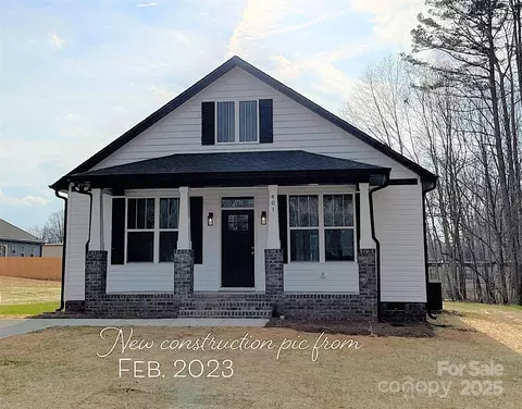 401 Fourth St, Stanley, NC 28164
