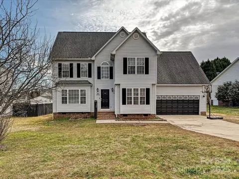 364 Holstein Dr, Dallas, NC 28034