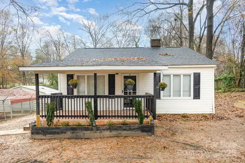 412 N Vance St, Gastonia, NC 28052