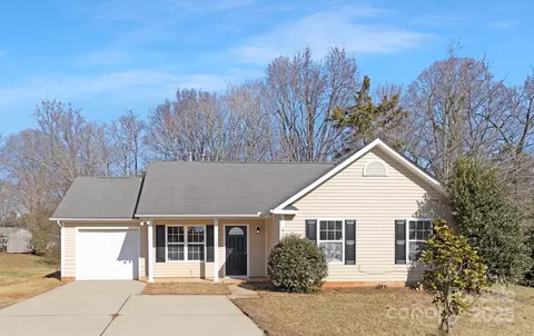 4321 Bobterry Ct, Charlotte, NC 28216
