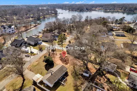 21617 Rio Oro Dr, Cornelius, NC 28031