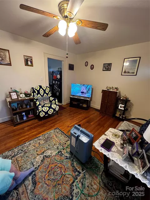Living - 528 1st E St E, Conover, NC 28613 photo 2 of 2