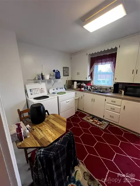 Other - 528 1st E St E, Conover, NC 28613 photo 5 of 7
