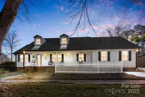 320 Belwood Dr, Belmont, NC 28012