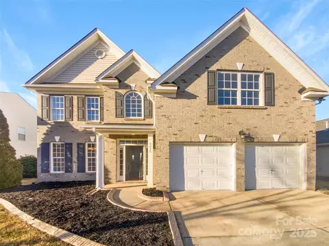 8835 Merrie Rose Ave, Charlotte, NC 28213