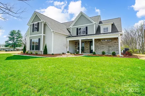 Exterior - 3428 Greene Rd, Monroe, NC 28110 photo 2 of 9