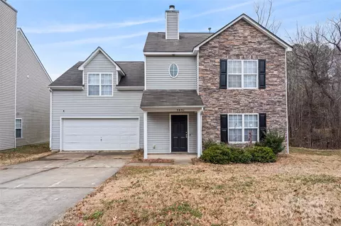 5851 Brookfield Pointe Dr, Charlotte, NC 28216