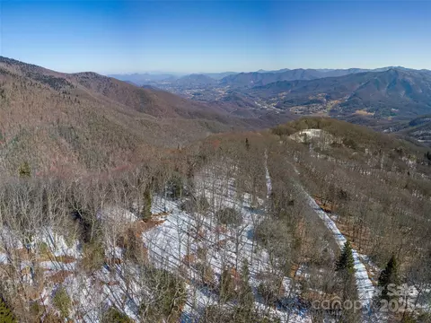 99999 Spruce Patch Ln, Sylva, NC 28779 photo 3