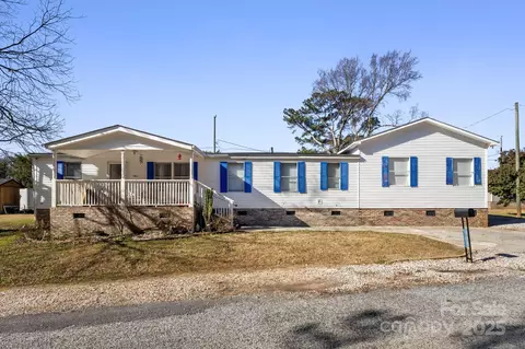 111 Green Dr, Richburg, SC 29729