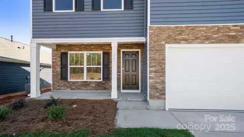 143 Callie River Ct, Clyde, NC 28721 photo 3