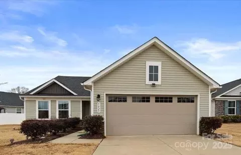 5025 Macvittie Ln, Charlotte, NC 28214