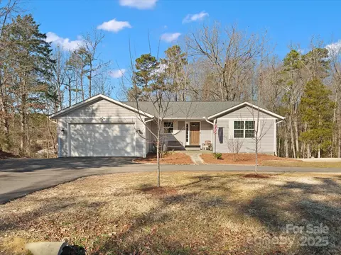 1133 Hidden Brook Ln, Clover, SC 29710
