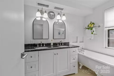 4238 Wright Ave, Charlotte, NC 28211 photo 25