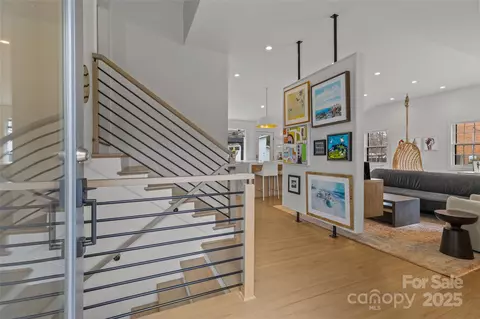 4238 Wright Ave, Charlotte, NC 28211 photo 2
