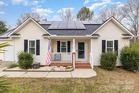 1195 Allison Bluff Trl, Rock Hill, SC 29732