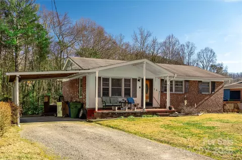 14 Birchwood Ln, Asheville, NC 28805