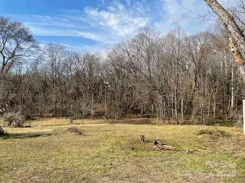 244 S Caldwell Ave, Newton, NC 28658