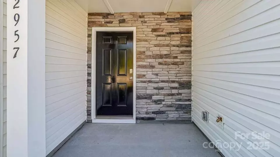 Exterior - 2957 Penninger Cir, Charlotte, NC 28262 photo 1 of 1