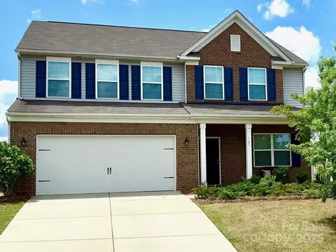 121 Mackinac Dr, Mooresville, NC 28117