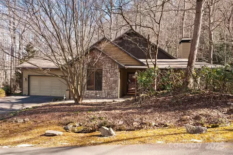 49 Echo Rdg, Maggie Valley, NC 28751
