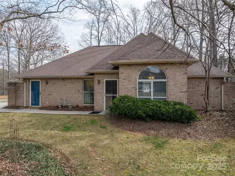298 Upper Stanley Rd, Stanley, NC 28164 photo 5