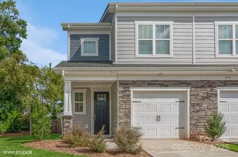 33 Woodsdale Se Pl SE, Concord, NC 28025