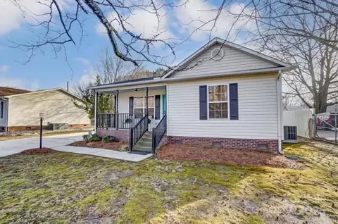 776 Washington Ln, Kannapolis, NC 28083