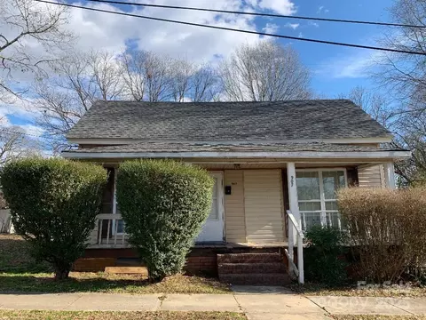 907 Sioux St, Monroe, NC 28110