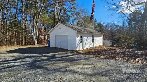 10386 Turnplow Dr, Davidson, NC 28036 photo 5