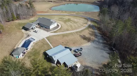 4424 Heritage Hills Pl, Lenoir, NC 28645