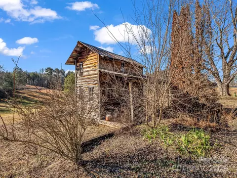 32 Manus Chapel Rd, Mill Spring, NC 28756 photo 33