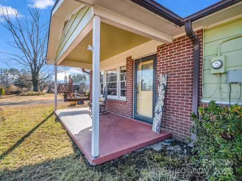 32 Manus Chapel Rd, Mill Spring, NC 28756 photo 7