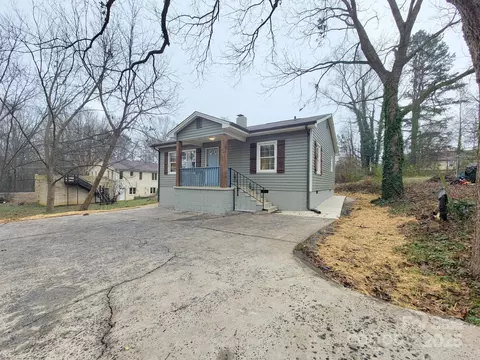 301 W Hartford Ave, Bessemer City, NC 28016