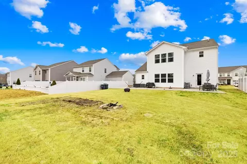 Exterior - 191 Sutters Mill Dr, Troutman, NC 28166 photo 3 of 4