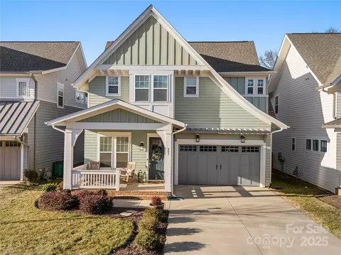 907 Millbrook Rd, Charlotte, NC 28211