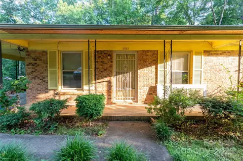 3581 Thompson St, Newton, NC 28658