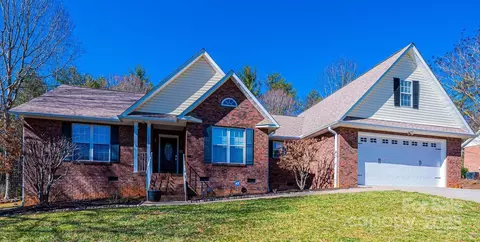 117 Clearwater Dr, Morganton, NC 28655