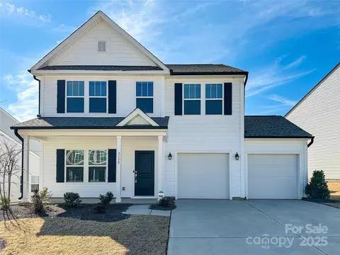3139 Pinehills Way, Mount Holly, NC 28120