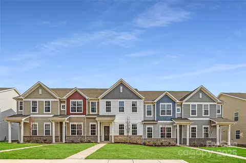 9834 Old Garden Cir, Gastonia, NC 28056