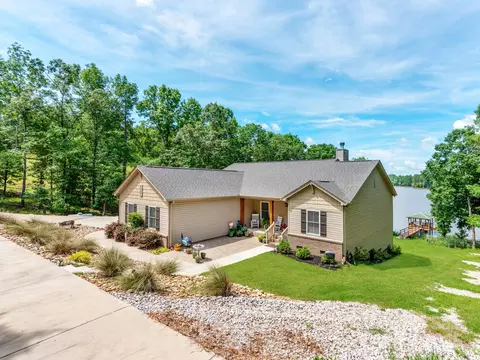 1879 Wateree Rd, Winnsboro, SC 29180