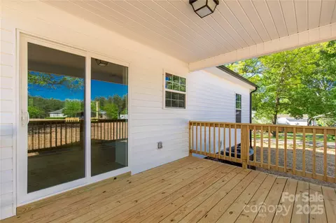 1345 Mack Dr, Mcconnells, SC 29726 photo 8