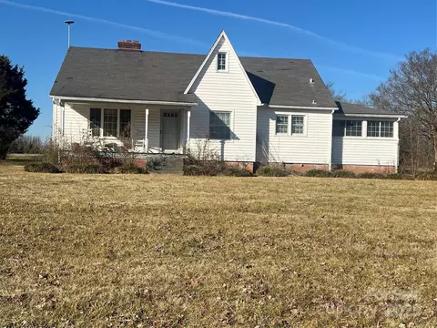 897 Mocksville Hwy, Statesville, NC 28625