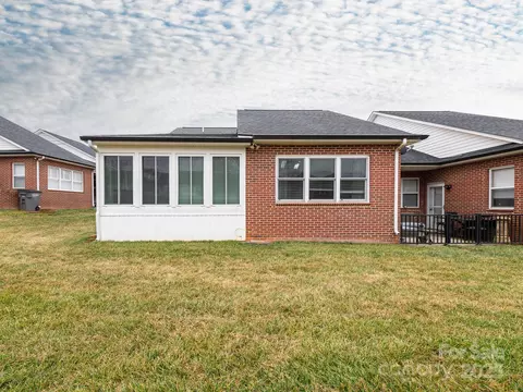 Exterior - 3867 Azalea Trl, Denver, NC 28037 photo 2 of 7